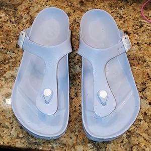 Birkenstock Gizeh Essentials. Baby blue